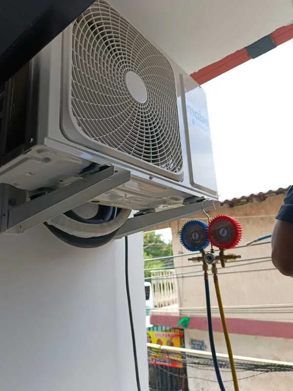 instalacion de aire mabe esh.jpg (2)
